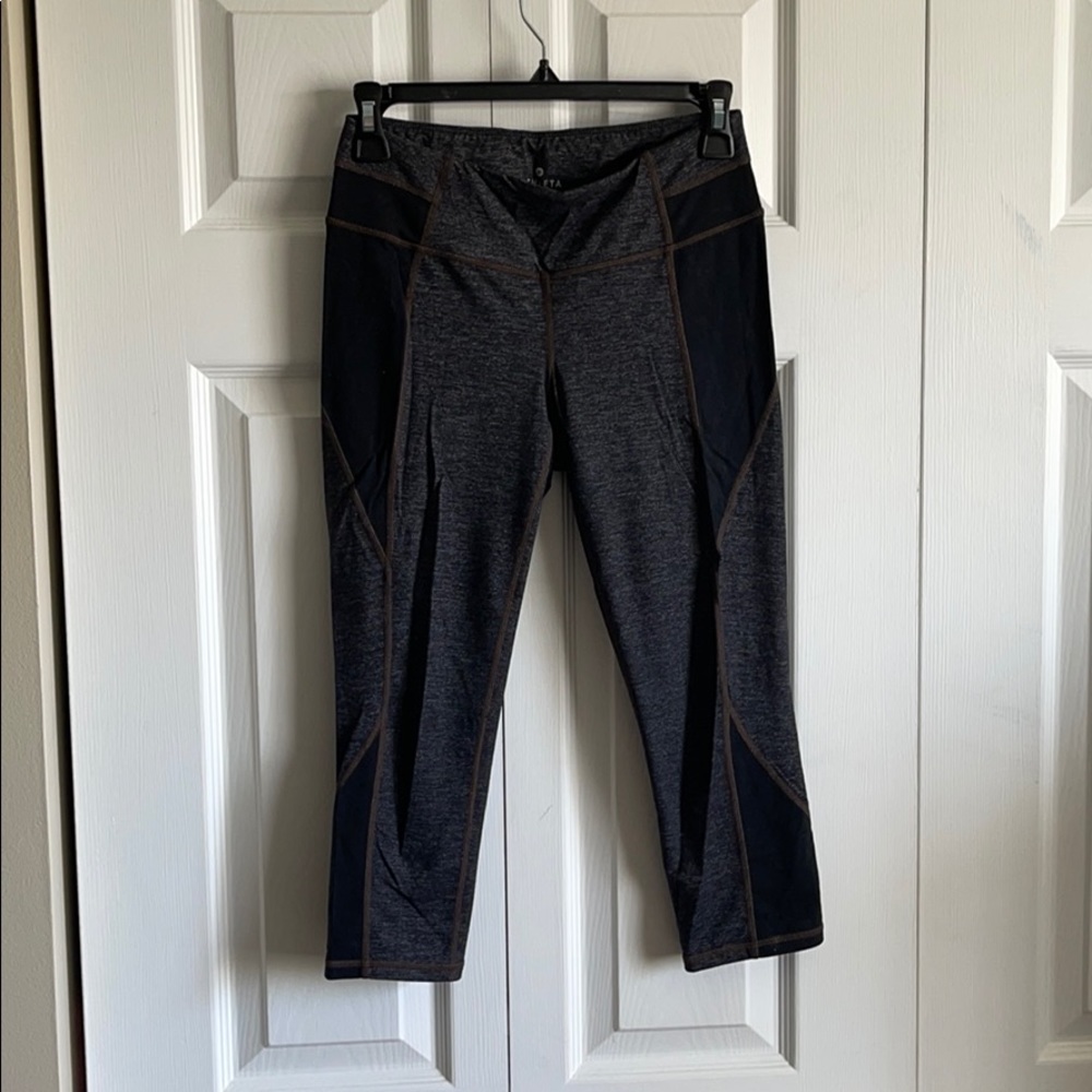 2 for $35 🩷💰✨ Athleta capri leggings